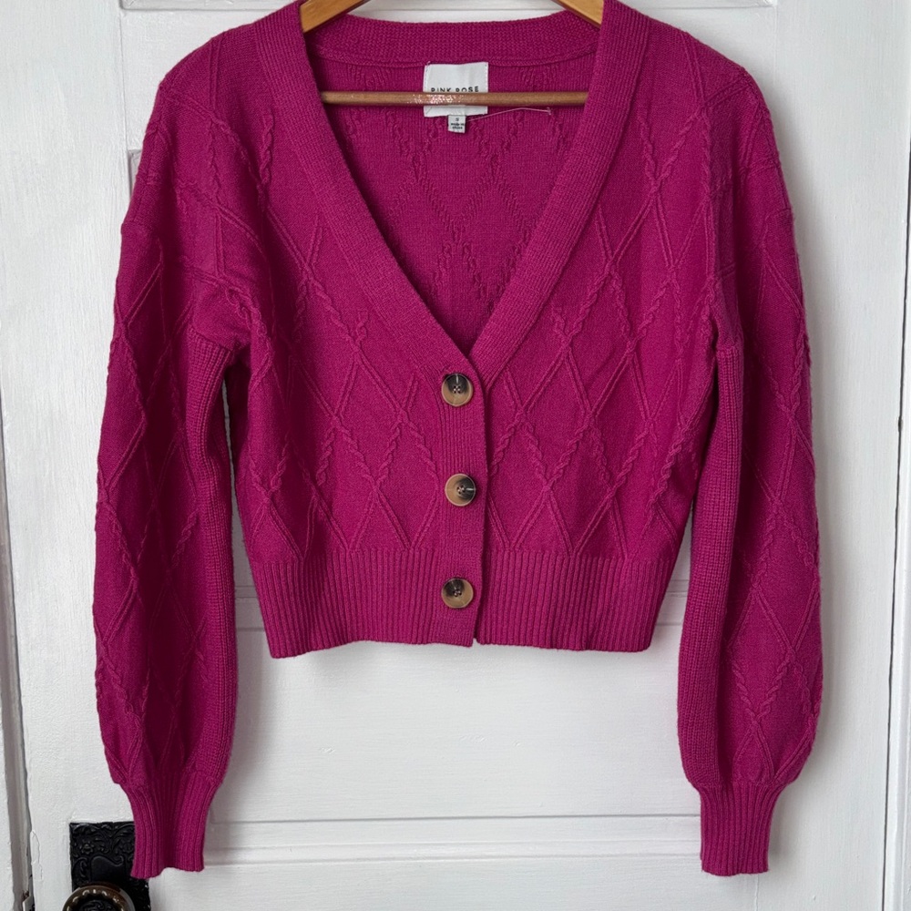PINK ROSE CROPPED V-NECK CARDIGAN SWEATER